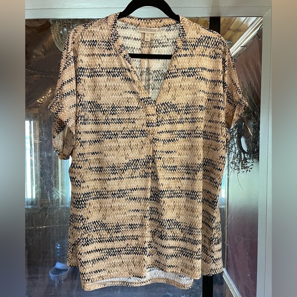 Dana Buchman Tops - Dana Buchman Tan and Cream Boxy Blouse with Mandarin Collar